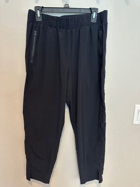 Zella Black Cropped Active Jogger Pants